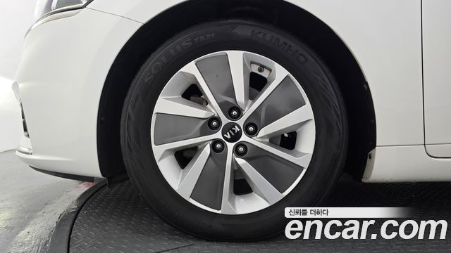 Kia K7 2017 — photo 5