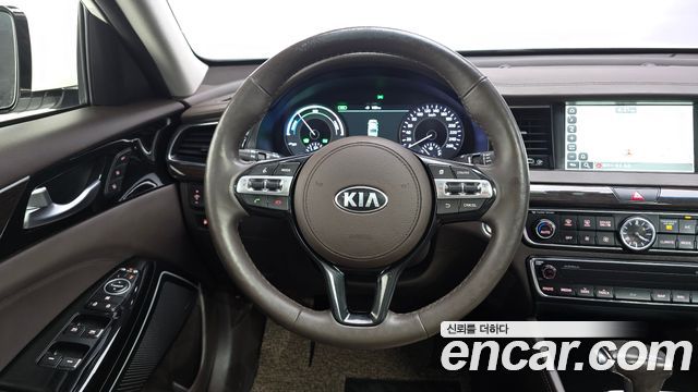 Kia K7 2017 — photo 12