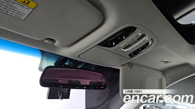 Kia K7 2017 — photo 19