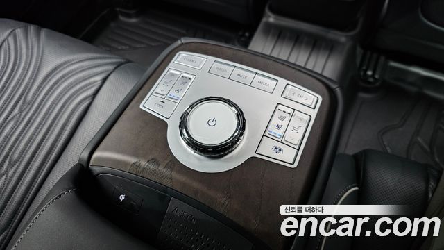 Genesis G80 2024 — photo 32
