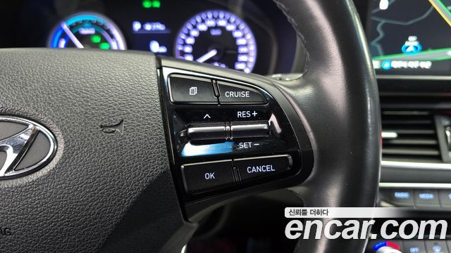 Hyundai Grandeur 2018 — photo 15