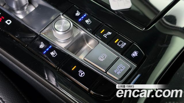 Kia K7 2020 — photo 27