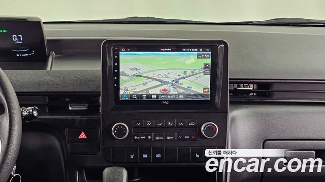 Hyundai Staria 2025 — photo 20