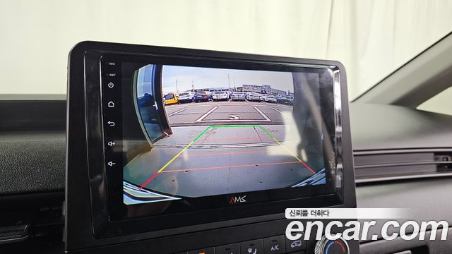 Hyundai Staria 2025 — photo 21