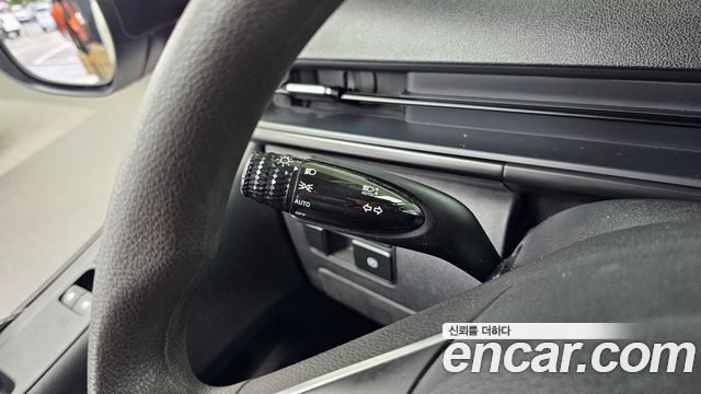 Hyundai Staria 2025 — photo 31