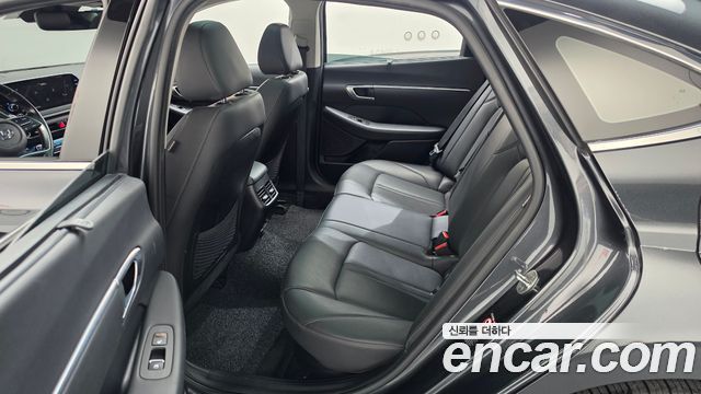 Hyundai Sonata 2020 — photo 11