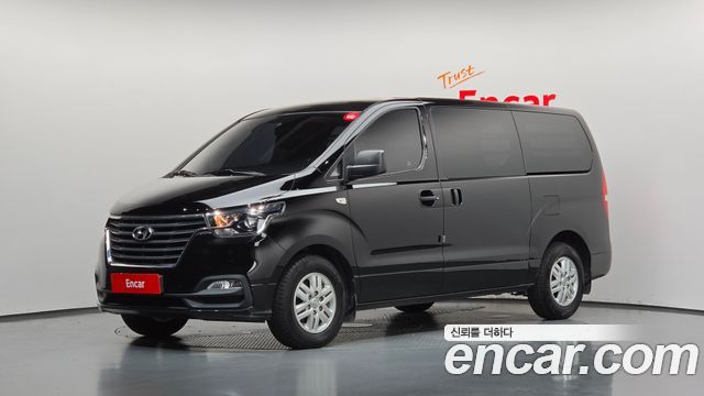 Hyundai Starex 2019 — photo 1