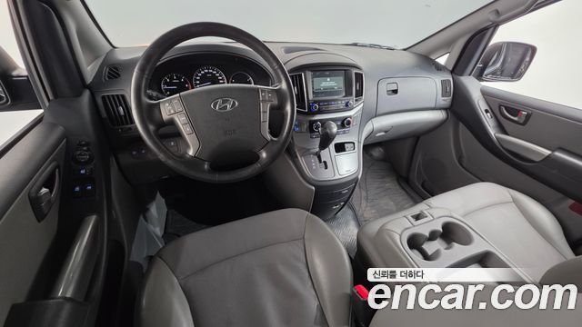 Hyundai Starex 2019 — photo 10