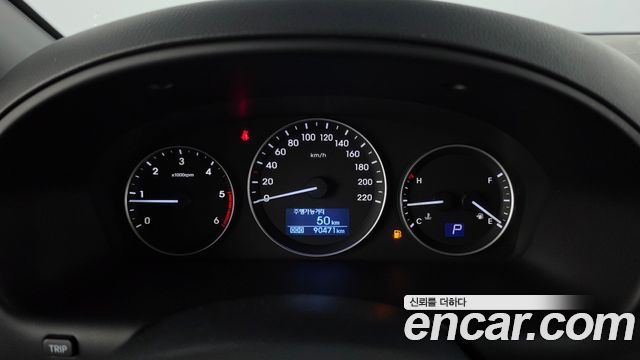 Hyundai Starex 2019 — photo 11