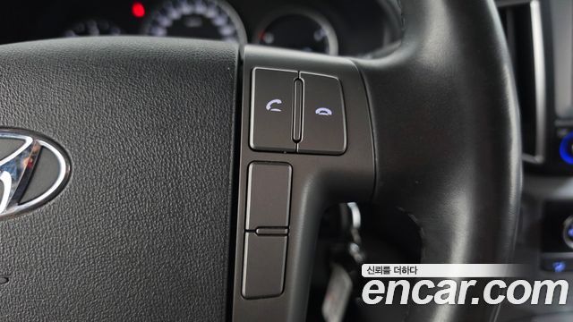 Hyundai Starex 2019 — photo 24