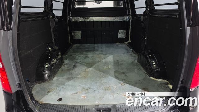 Hyundai Starex 2019 — photo 25