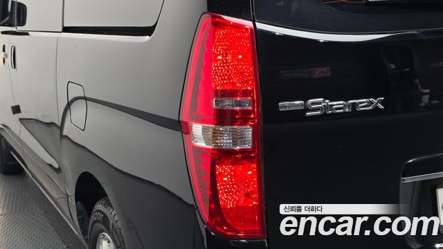 Hyundai Starex 2019 — photo 9