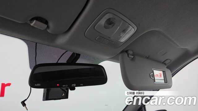 Hyundai Starex 2019 — photo 27