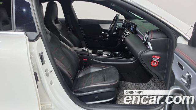 Mercedes-Benz CLA-Class 2021 — photo 11