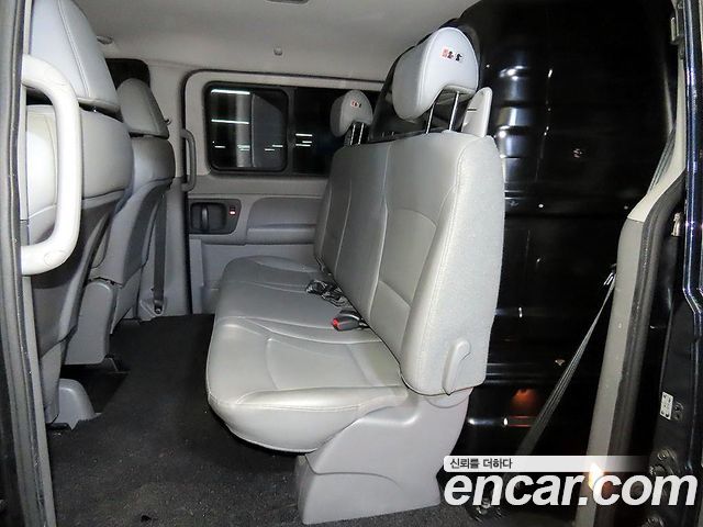 Hyundai Starex 2019 — photo 7