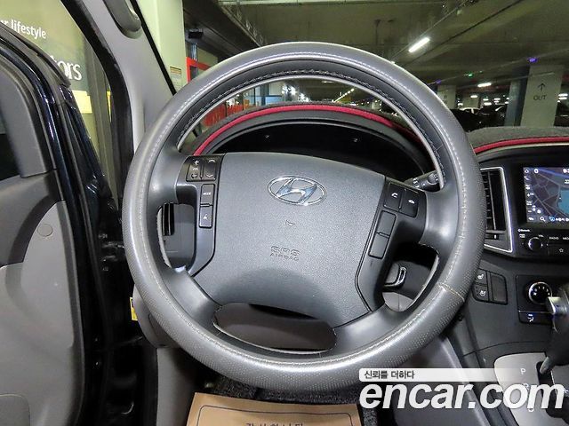 Hyundai Starex 2019 — photo 8