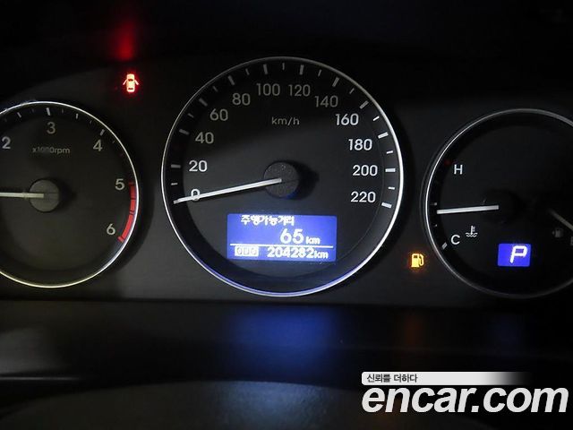 Hyundai Starex 2019 — photo 9