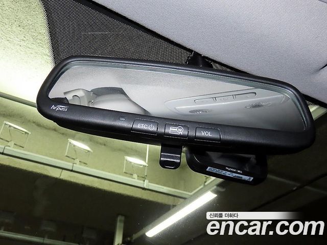 Hyundai Starex 2019 — photo 15