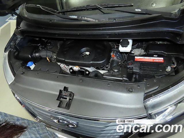 Hyundai Starex 2019 — photo 17