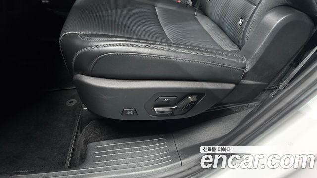 Hyundai Santafe 2024 — photo 36