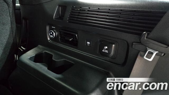 Hyundai Santafe 2024 — photo 37
