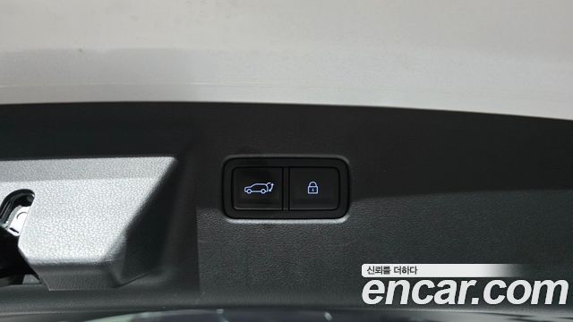 Hyundai Santafe 2024 — photo 39