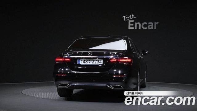 Mercedes-Benz E-Class 2021 — photo 4