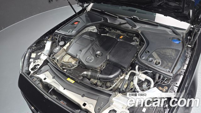 Mercedes-Benz E-Class 2021 — photo 6