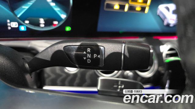 Mercedes-Benz E-Class 2021 — photo 12