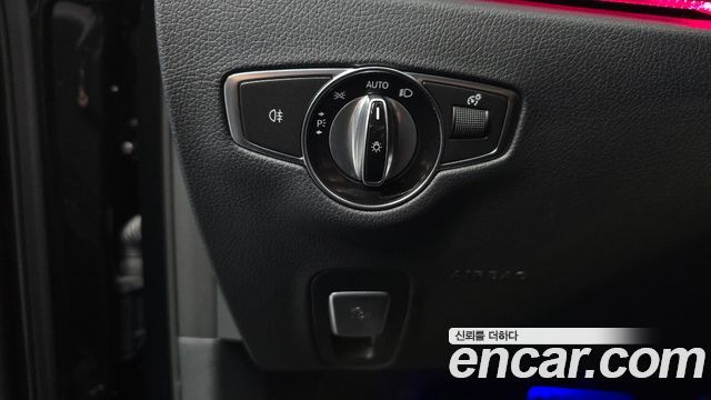Mercedes-Benz E-Class 2021 — photo 28