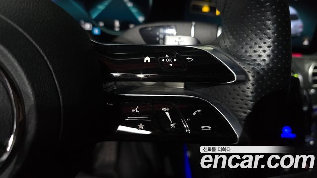 Mercedes-Benz E-Class 2021 — photo 31