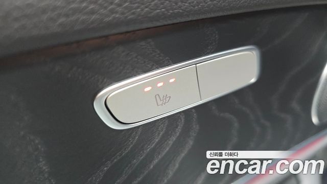 Mercedes-Benz E-Class 2021 — photo 33