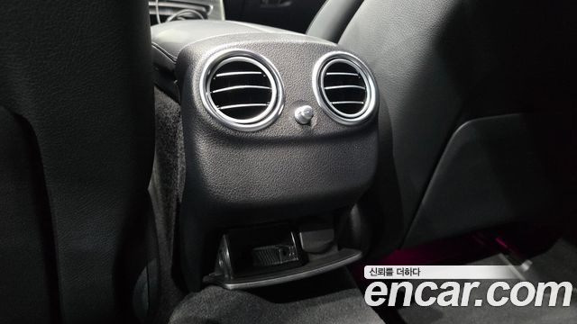 Mercedes-Benz E-Class 2021 — photo 34