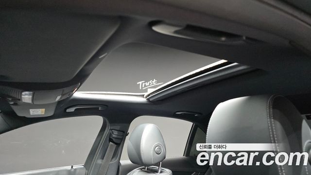Mercedes-Benz E-Class 2021 — photo 36