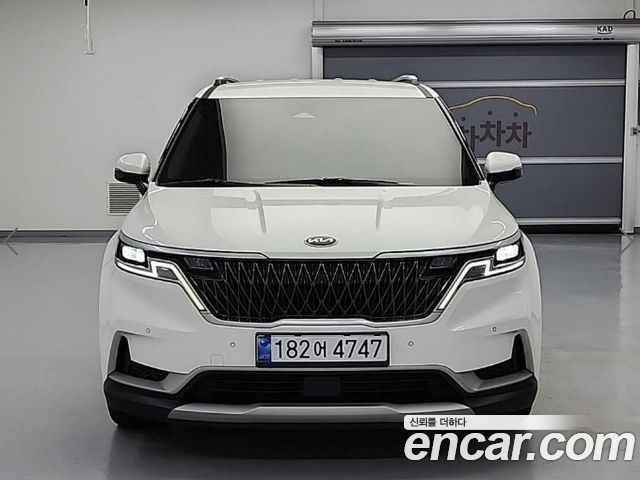 Kia Canival 2021 — photo 1
