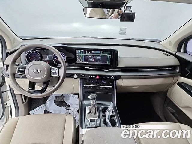 Kia Canival 2021 — photo 7