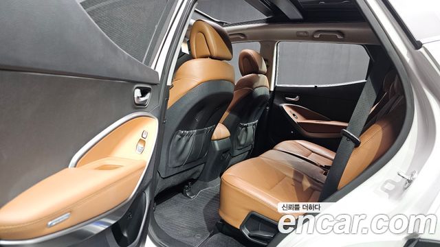 Hyundai Santafe 2016 — photo 12