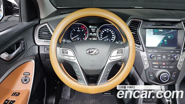 Hyundai Santafe 2016 — photo 13