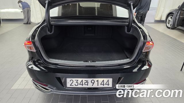 Hyundai Grandeur 2023 — photo 18