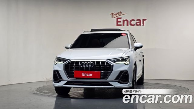 Audi Q3 2022 — photo 3