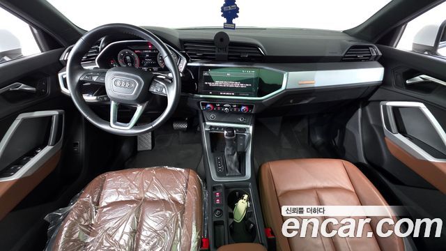 Audi Q3 2022 — photo 7