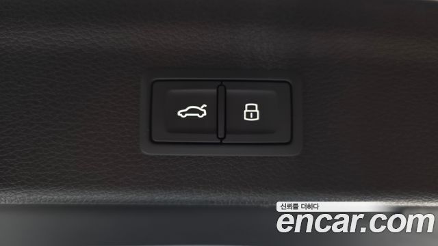 Audi Q3 2022 — photo 17