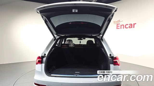 Audi Q3 2022 — photo 18