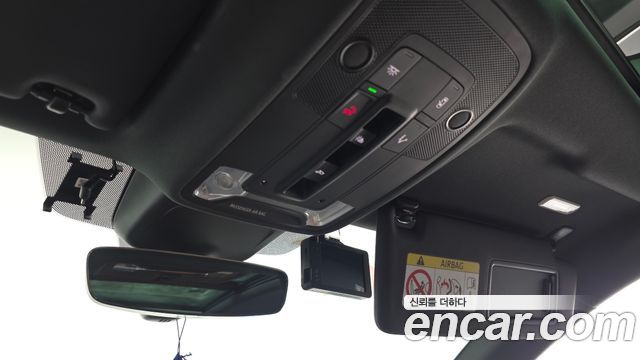 Audi Q3 2022 — photo 19
