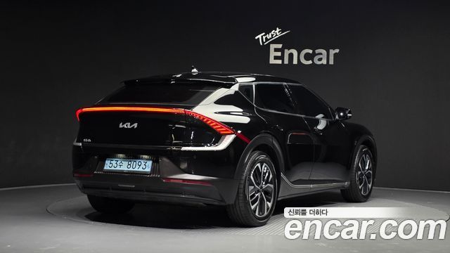 Kia EV6 2022 — photo 2