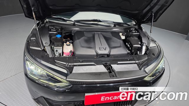 Kia EV6 2022 — photo 6