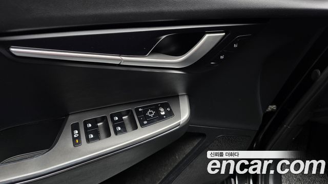 Kia EV6 2022 — photo 28