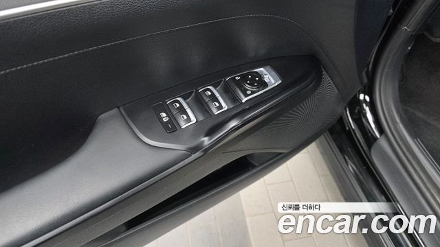Kia K5 2023 — photo 28