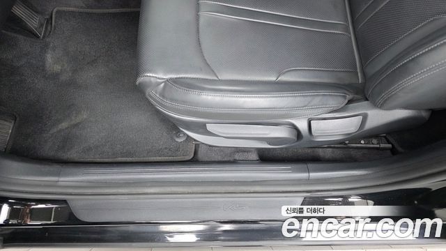 Kia K5 2023 — photo 29