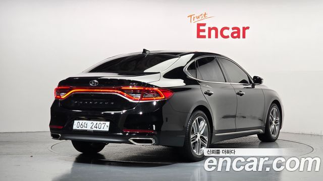 Hyundai Grandeur 2018 — photo 2
